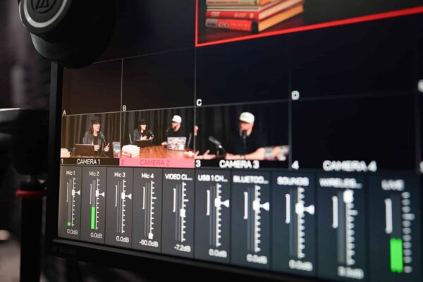 Stills.00_00_56_13.Still002 Stills.00_00_56_13.Still002