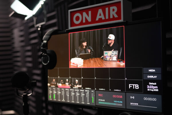 Stills.00_07_33_14.Still004 Stills.00_07_33_14.Still004