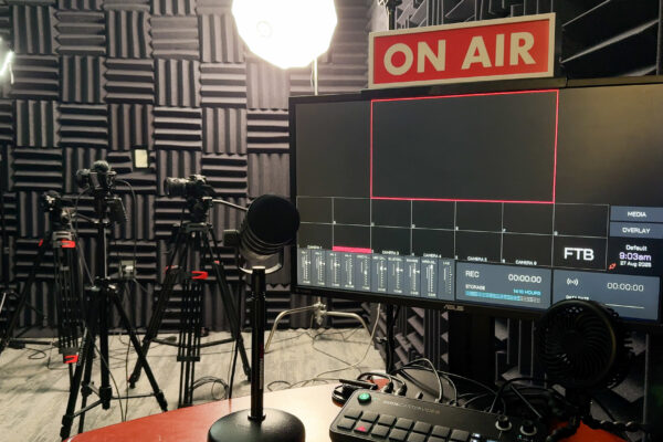 Stills.00_13_21_09.Still006 Stills.00_13_21_09.Still006